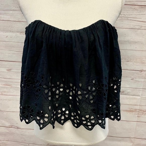 Stone Cold Fox black eyelet holy tube top - Picture 5 of 6